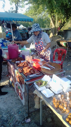 ตลาดนัดต้นตาล จ.พ.พฤ.ส - อำเภอเมืองนครสวรรค์