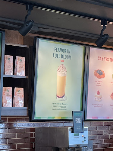 Comentarii opinii despre สตาร์บัคส์ สาขา เดอะเบย์พัทยา