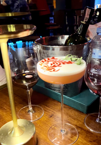 Opinii despre Saming Phuket Old town în อำเภอเมืองภูเก็ต - การบริการอาหารและที่พัก