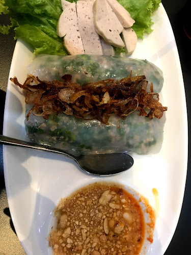 ร้านอาหารเวียดนามซินจ่าวเวียตหาดใหญ่ (วีทีแหนมเนืองหาดใหญ่) - การบริการอาหารและที่พัก