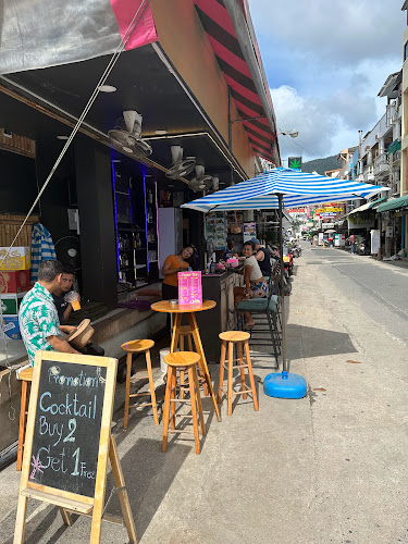 80 82 ถ. ทวีวงศ์ ตำบลป่าตอง อำเภอกะทู้ ภูเก็ต 83150