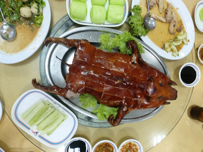 ร้านอาหารรังนกใต้ หาดใหญ่ Southern Thai Bird's Nest at Hatyai - การบริการอาหารและที่พัก