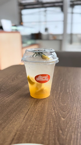 Sweet cigarette cafe&bar - อำเภอบางละมุง