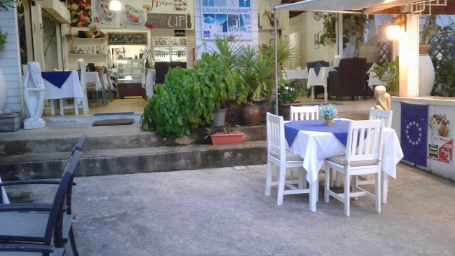 Fi Greek Restaurant & Deli - การบริการอาหารและที่พัก