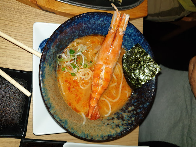 Oishi Eaterium - การบริการอาหารและที่พัก