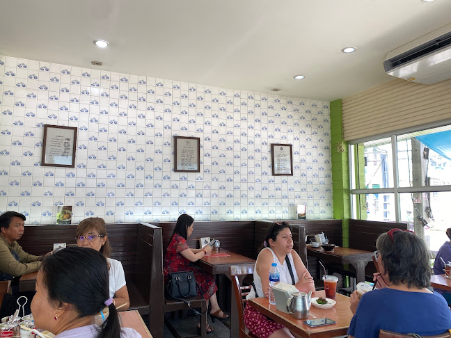 พังงา ซอย 4 ตำบลตลาดใหญ่ อำเภอเมืองภูเก็ต ภูเก็ต 83000