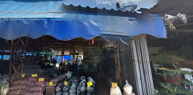 ตลาดสดสตาร์ ระยอง - การบริการอาหารและที่พัก