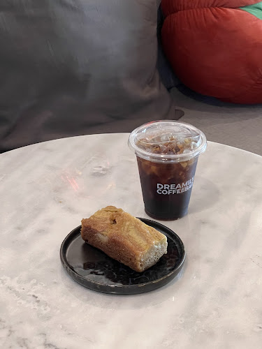 Dreamilycoffeebar - การบริการอาหารและที่พัก