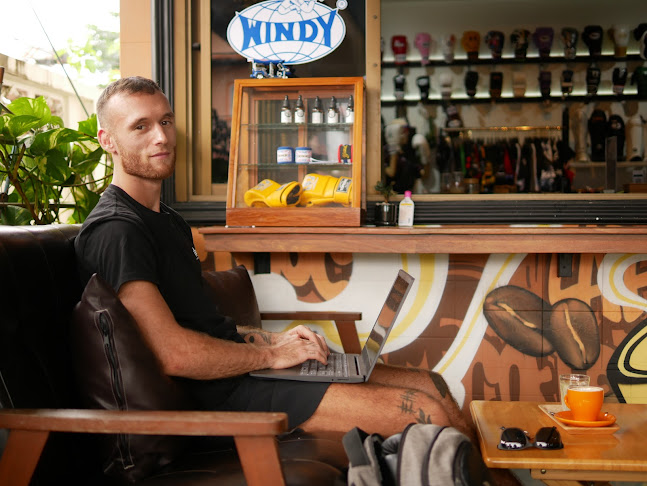 MMA GUY Cafe & Ice Bath