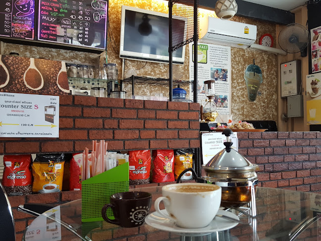 Coffee at Home - การบริการอาหารและที่พัก