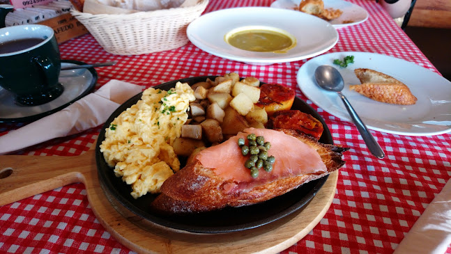 Zurich Bread Café - อำเภอกะทู้