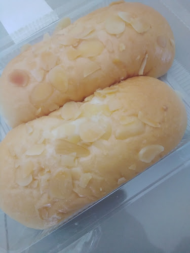 ร้านบ้านช็อคโกแล๊ต - การบริการอาหารและที่พัก