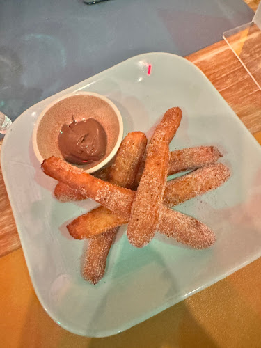 9, 1 ถนน ดีบุก ตำบลตลาดใหญ่ อำเภอเมืองภูเก็ต ภูเก็ต 83000