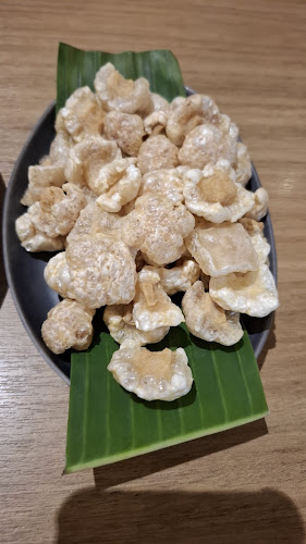 แหลมเจริญ ซีฟู้ด ระยอง - การบริการอาหารและที่พัก