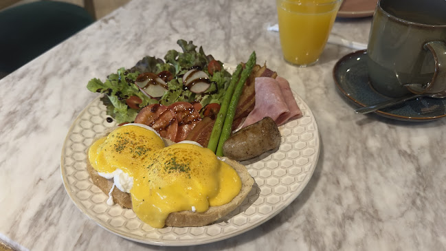 Pippin Eatery - การบริการอาหารและที่พัก