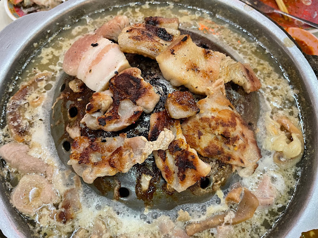 เจ๊วิ บุฟเฟต์ หมูกะทะ-สุกี้ - การบริการอาหารและที่พัก