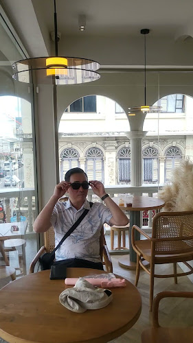 MONDO Espresso & Tea Bar - การบริการอาหารและที่พัก