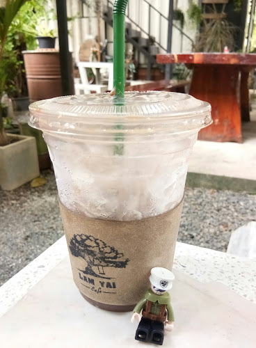 Opinii despre ร้านลำไย คาเฟ่ (LAMYAI CAFE') în อำเภอเมืองนครปฐม - การบริการอาหารและที่พัก