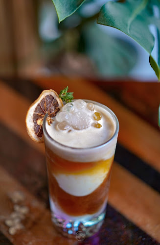 Samui Beer สมุยเบียร์ บาร์แอนด์เรสเตอรองท์ เกาะสมุย - การบริการอาหารและที่พัก