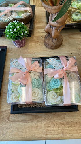 ร้านขนมไทยบ้านภูมิจิต สาขานครปฐม - การบริการอาหารและที่พัก