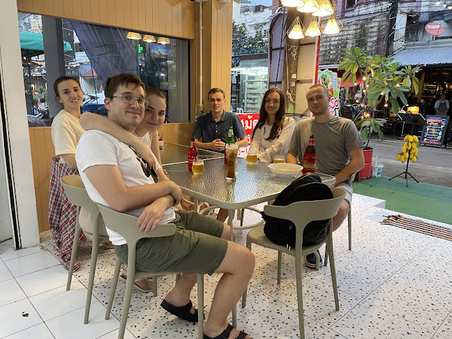 SAKSA @Karon - การบริการอาหารและที่พัก