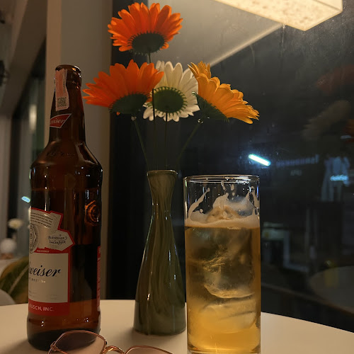 Above bar - อำเภอเมืองนครสวรรค์