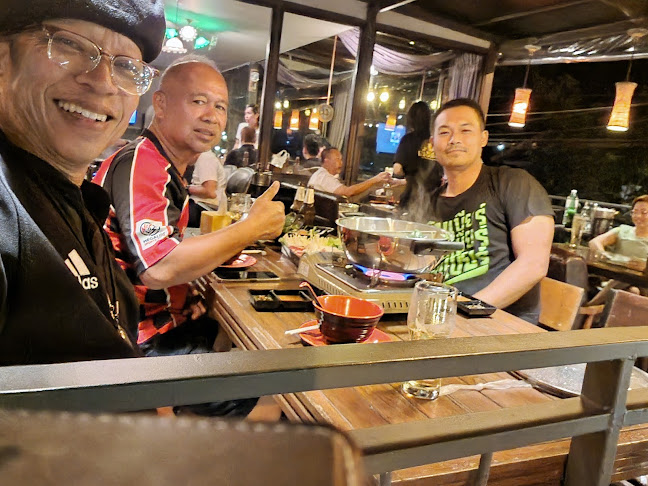 ร้านเนื้อหอม​ ริมมูล​ อุบลราชธานี​ (Nuehom​ Restuarant)​ - เมือง