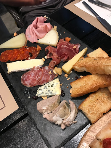 28, 46 ตำบล ราไวย์ อำเภอเมืองภูเก็ต ภูเก็ต 83130