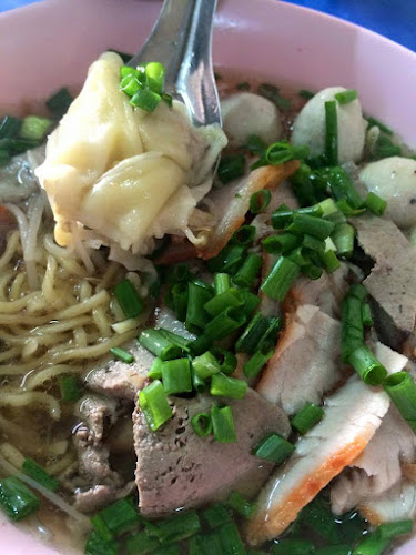 Opinii despre ก๋วยจั๊บอุบล (เจ้าเก่า) în อำเภอเมืองอุบลราชธานี - การบริการอาหารและที่พัก