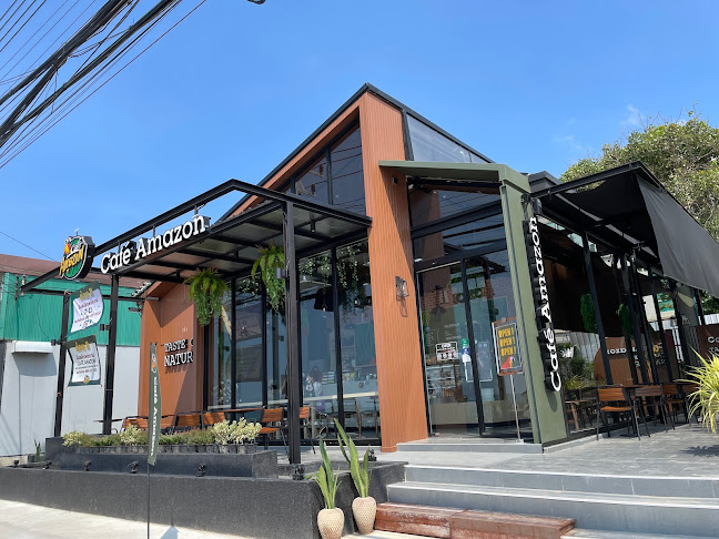 Cafe Amazon Jomtien Beach @The Now Hotel - การบริการอาหารและที่พัก