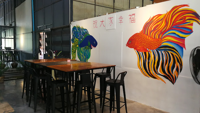 SAFE HOUSE CAFE - การบริการอาหารและที่พัก