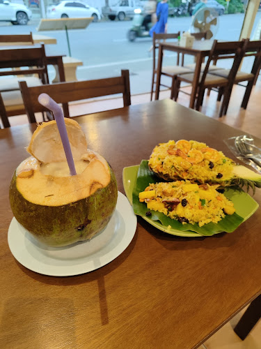 Tom Yum Restaurant - อำเภอเมืองภูเก็ต