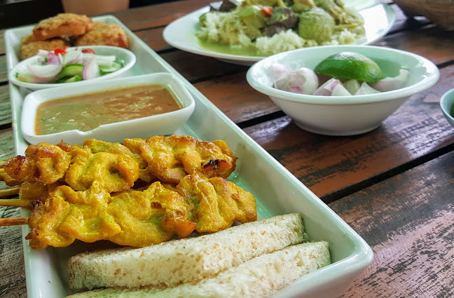 ร้านอาหารปั๋นใจ๋