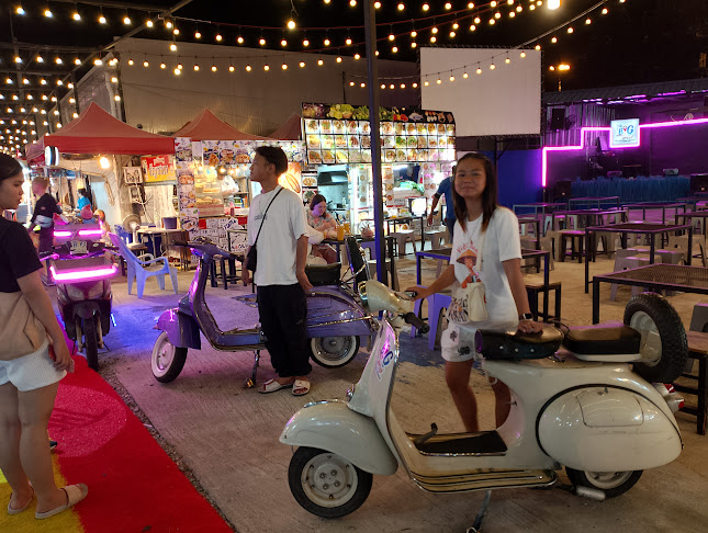 ตลาด street food on the beach ซอยจอมเทียน 16 - อำเภอบางละมุง