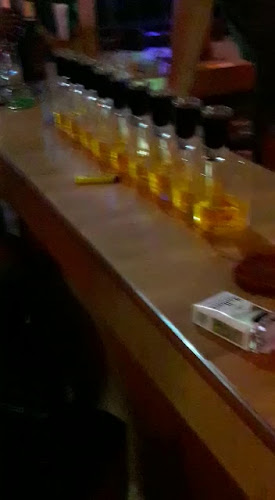 Opinii despre Beach Side Bistro în อำเภอกะทู้ - การบริการอาหารและที่พัก