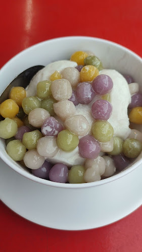 เต้าทึงโอฮิม ไนท์บาซ่าร์สวนหมากโคราช - การบริการอาหารและที่พัก