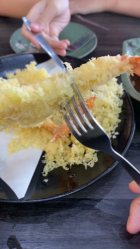 Hashi Japanese Restaurant & Izakaya - การบริการอาหารและที่พัก