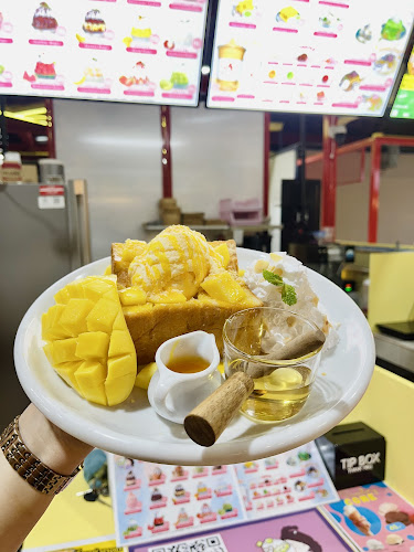 ตลาดโต้รุ่งโสภณ ถ. พัทยาใต้ หนองปรือ อำเภอบางละมุง ชลบุรี 20150