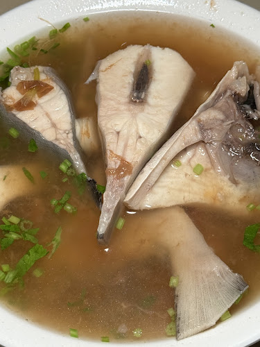 เล้งกี่ บะกุ๊ดแต๊ - การบริการอาหารและที่พัก