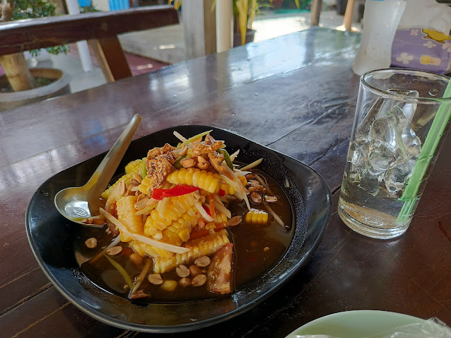 ร้านอร่อย...ลึก ตำ ยำ แซ่บ - อำเภอเมืองนครปฐม