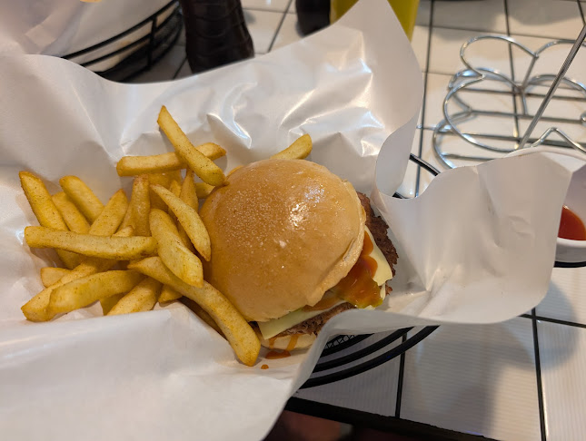 Meat & Bun Burger - อำเภอถลาง