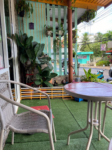 Opinii despre Uthai Coffee House în อำเภอถลาง - การบริการอาหารและที่พัก