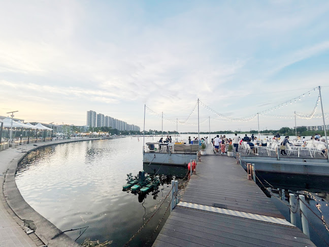 Comentarii opinii despre IMPACT Lakefront