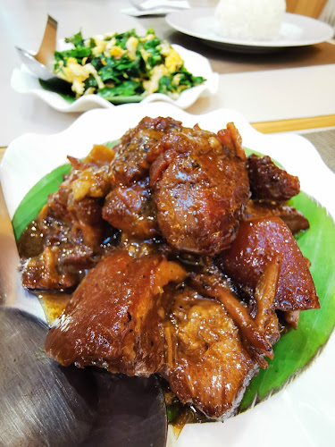 หอมแกงคุณยาย - การบริการอาหารและที่พัก