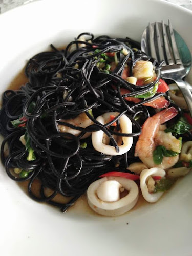 Opinii despre Coffee & Steak în อำเภอกระทุ่มแบน - การบริการอาหารและที่พัก