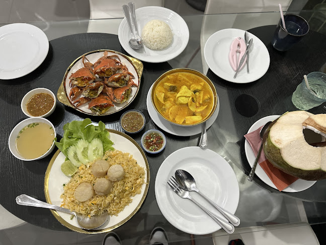 231 ร้านพิเศษ ตั้งอยู่ในโรงแรมสิริ ใกล้ๆที่ว่าการ ถ. เยาวราช อำเภอเมืองภูเก็ต ภูเก็ต 83000