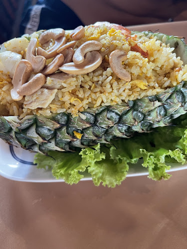 ภัตตาคารเสวย - การบริการอาหารและที่พัก