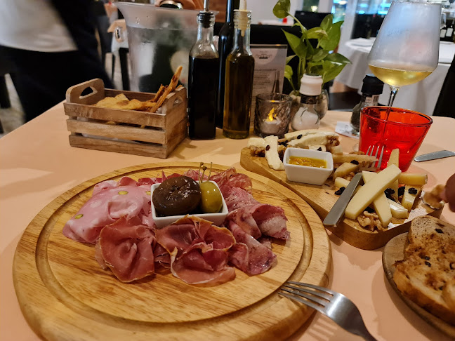 Bocconcino Phuket - การบริการอาหารและที่พัก