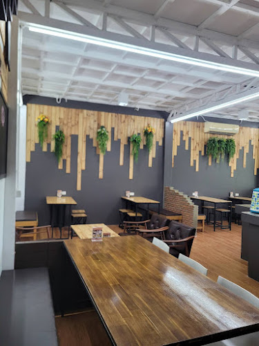 Comentarii opinii despre Cafe Station