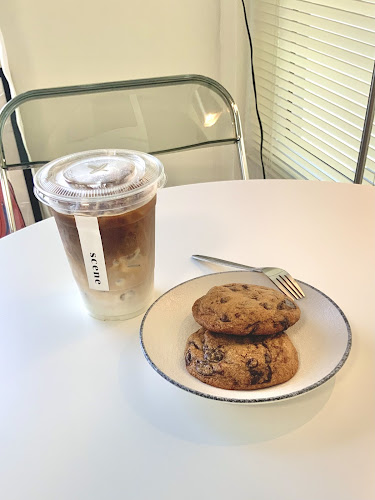 scene café - การบริการอาหารและที่พัก